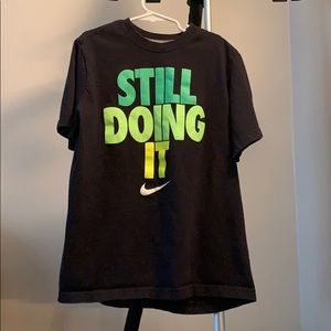 Nike Boys Short Sleeve Shirt Size Large